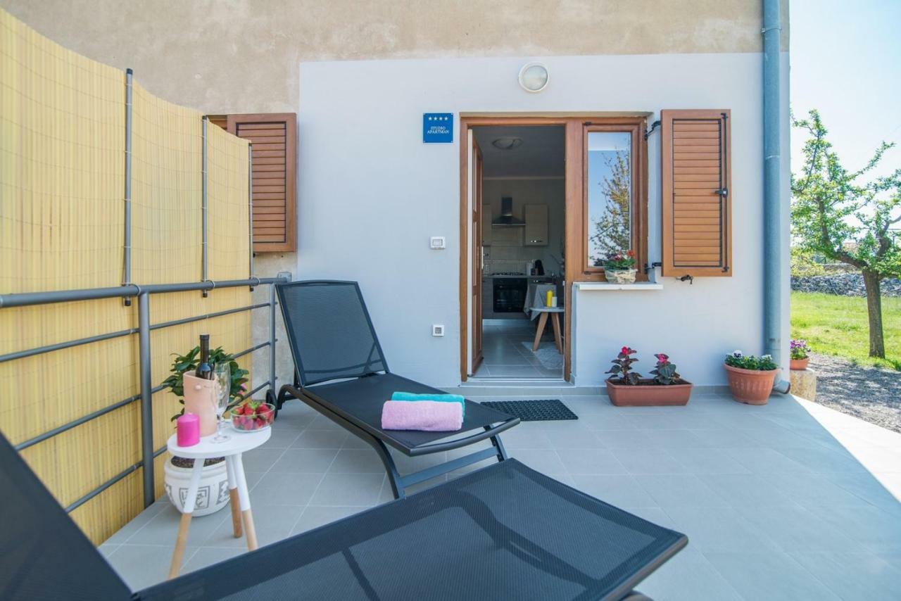 Apartment With Terrace In Filipana Marcana Экстерьер фото